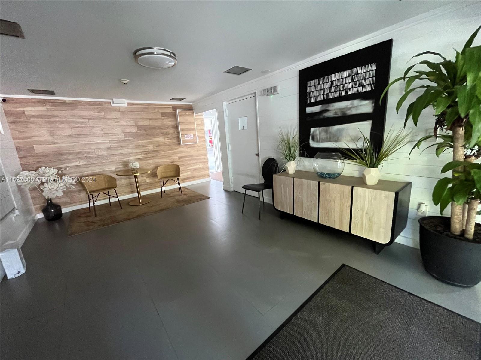 221 Meridian Ave # 506