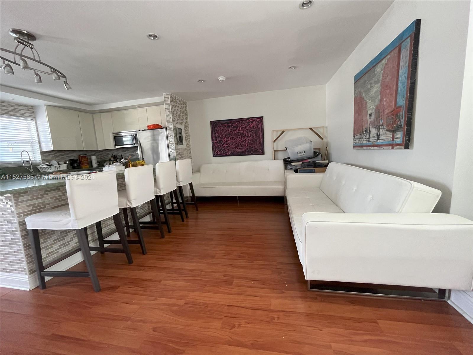 221 Meridian Ave # 506