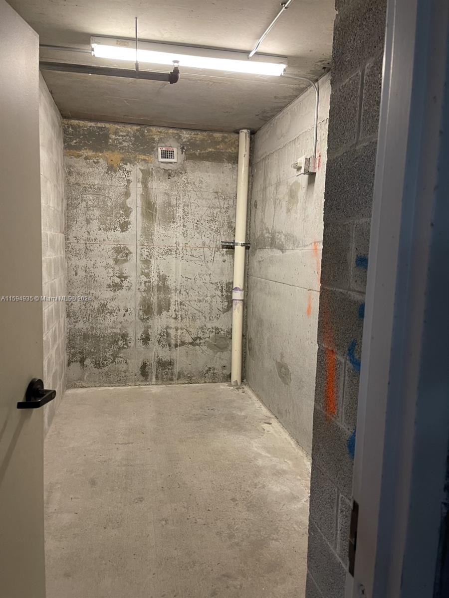 888 S Douglas Rd # 1417