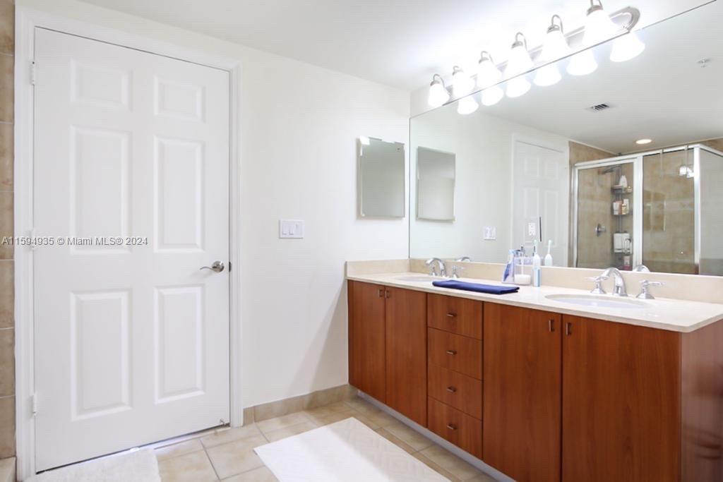 888 S Douglas Rd # 1417