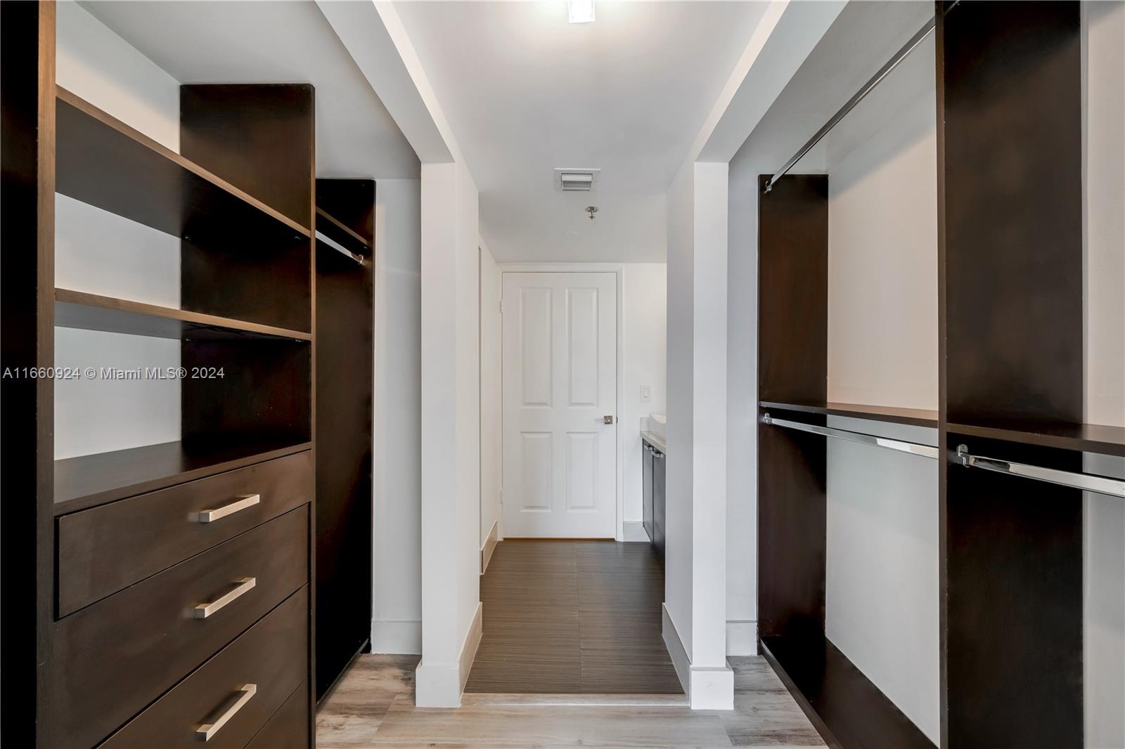 2351 Douglas Rd # 510