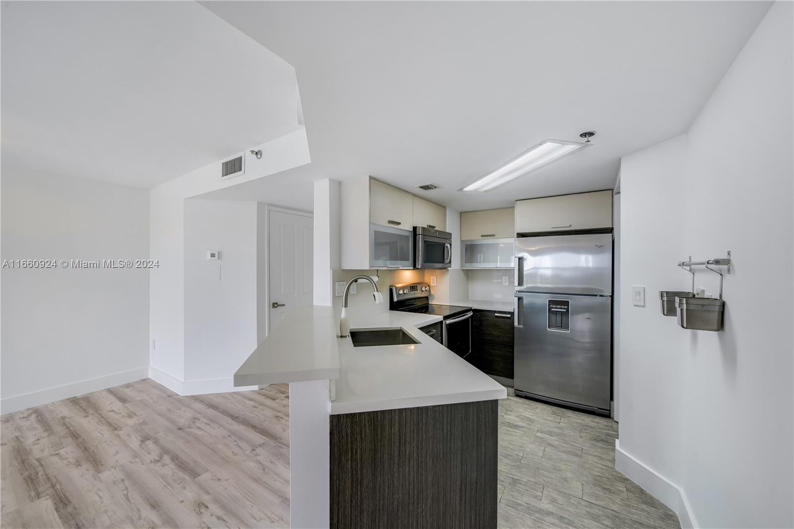 2351 Douglas Rd # 510