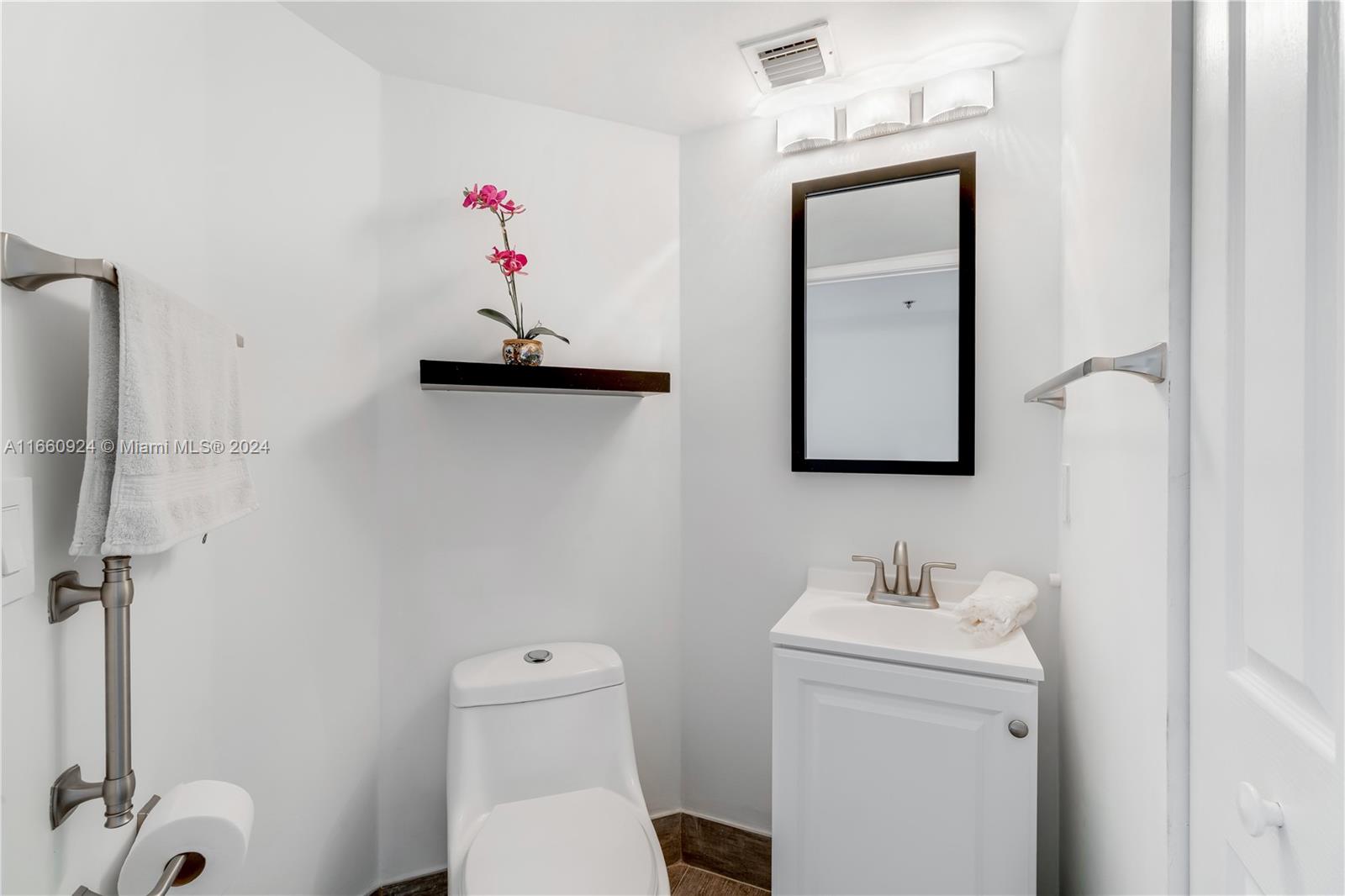 2351 Douglas Rd # 510