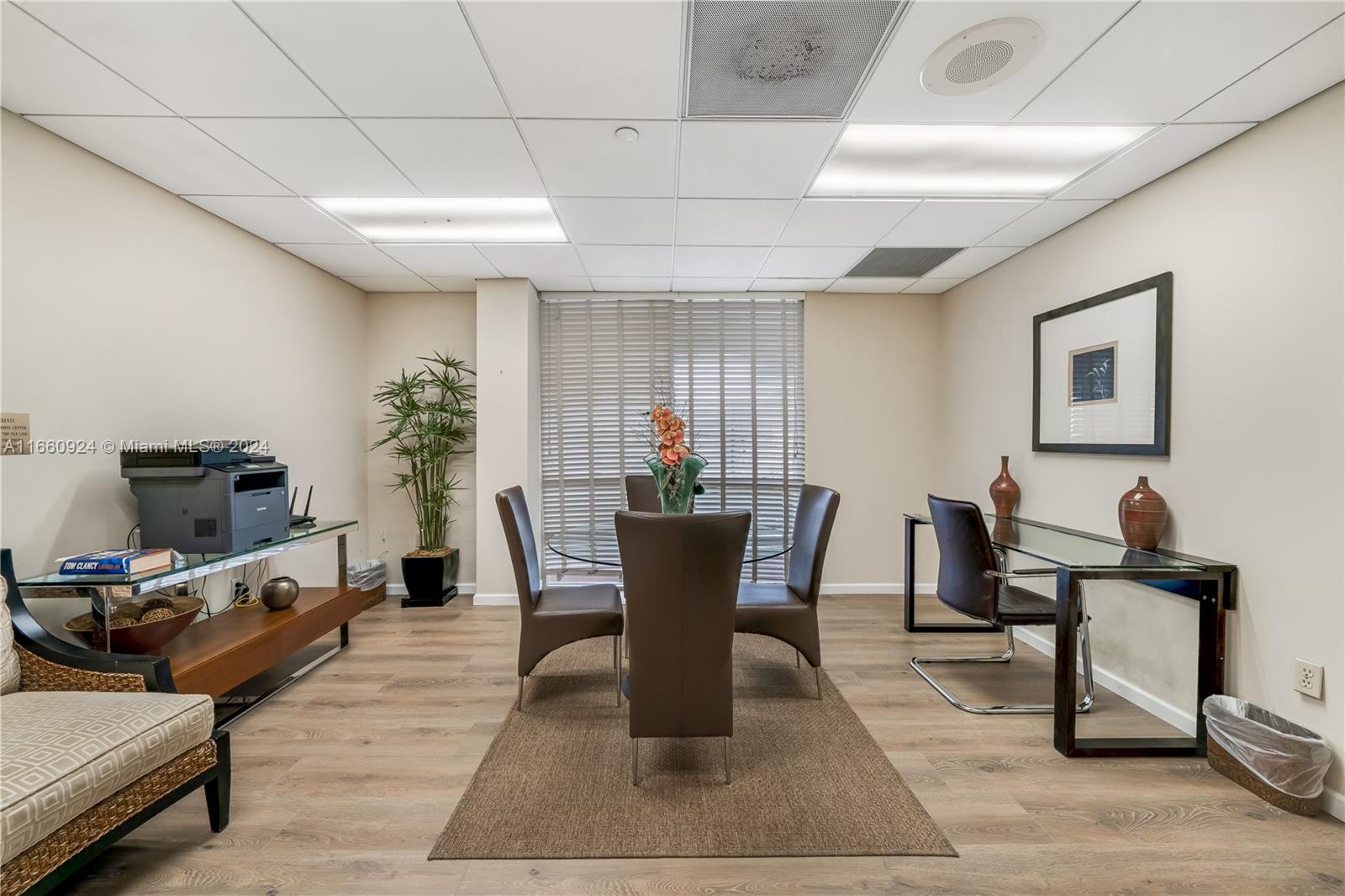 2351 Douglas Rd # 510