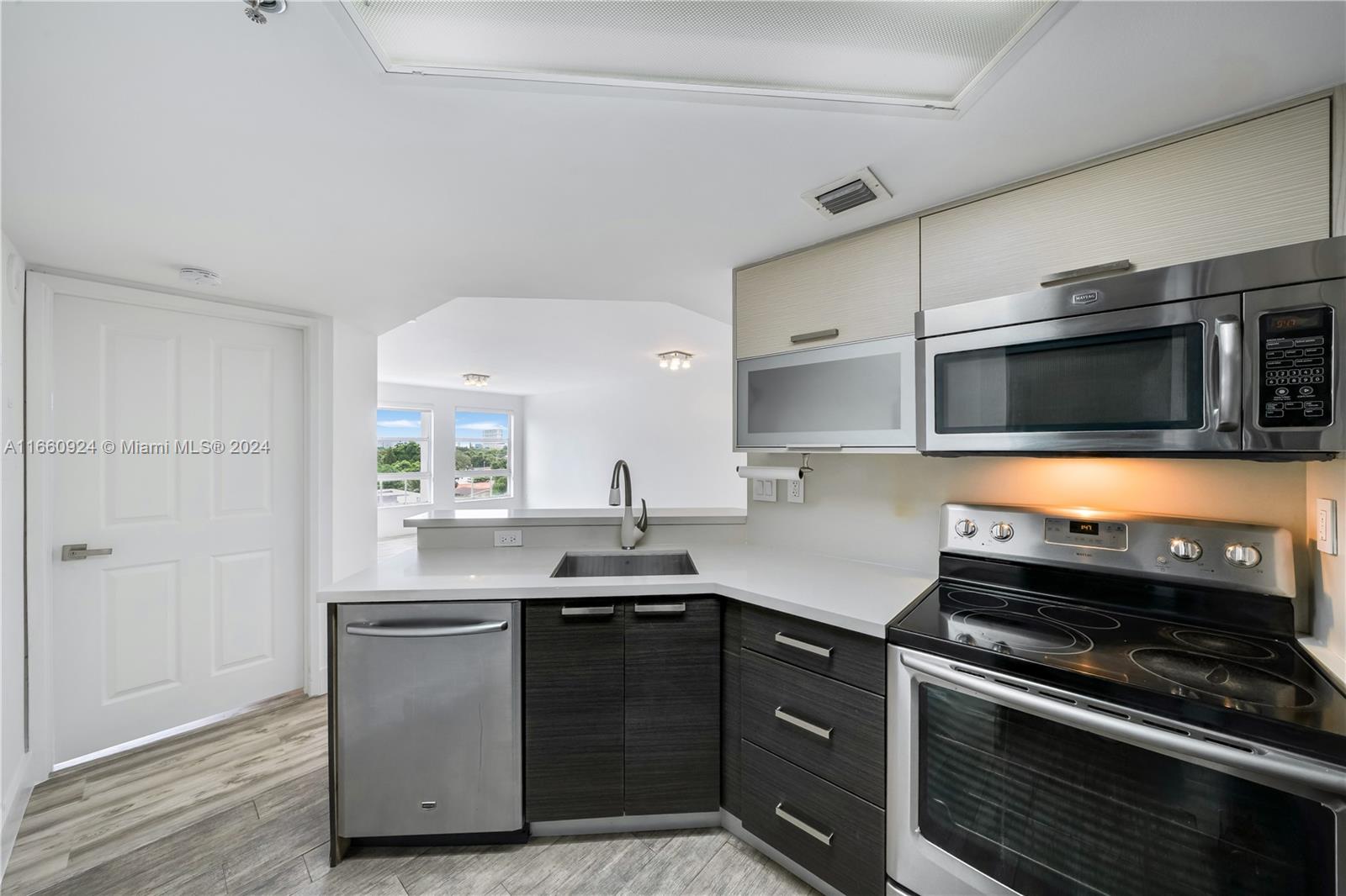 2351 Douglas Rd # 510