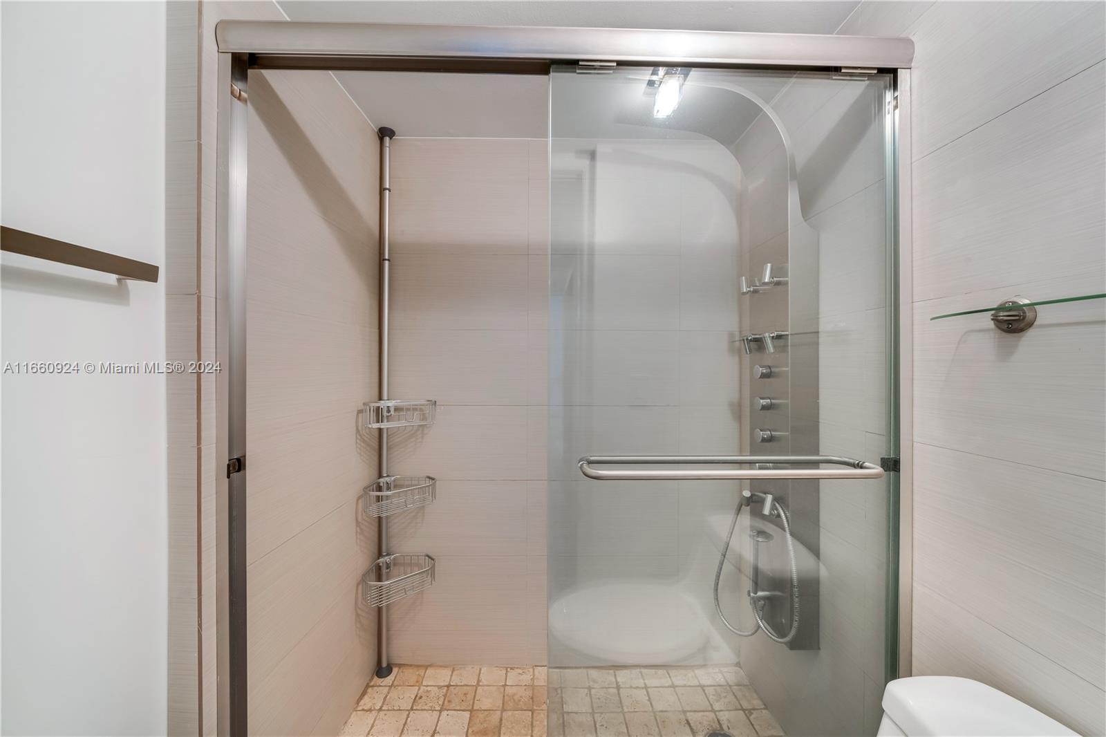 2351 Douglas Rd # 510