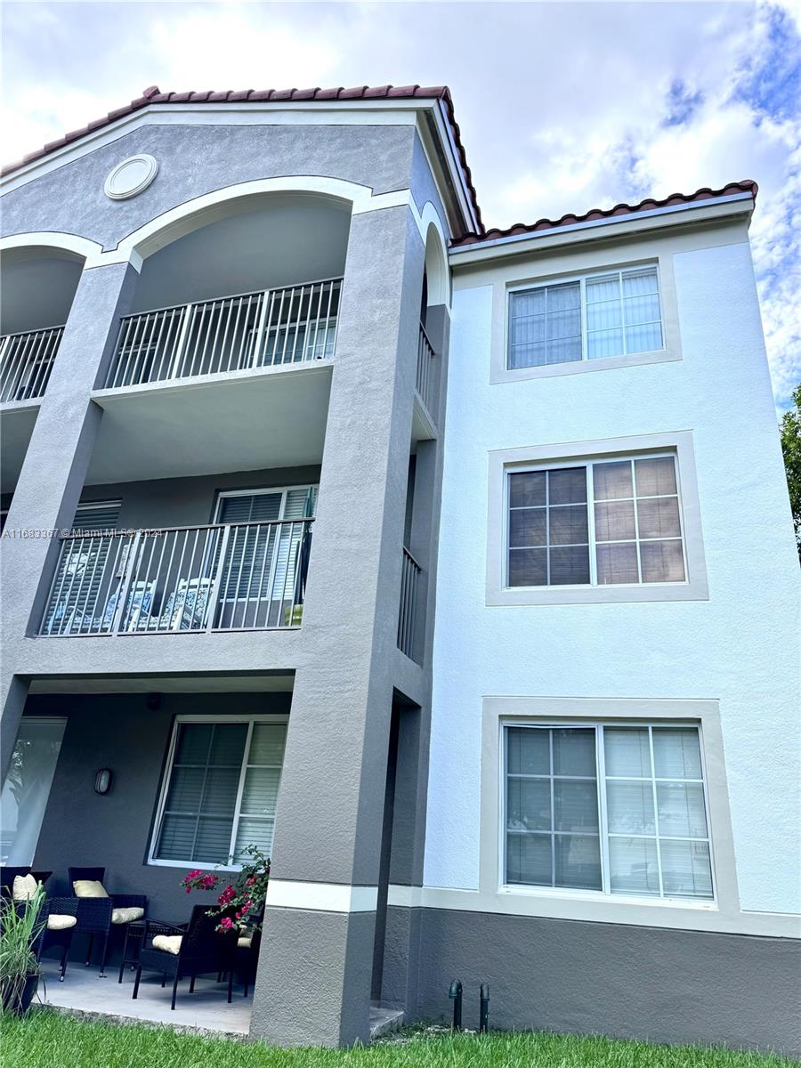 6861 SW 44th St # 207