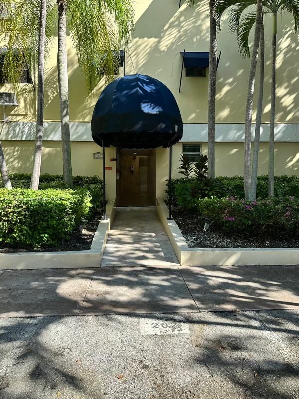 427 Santander Ave # 205