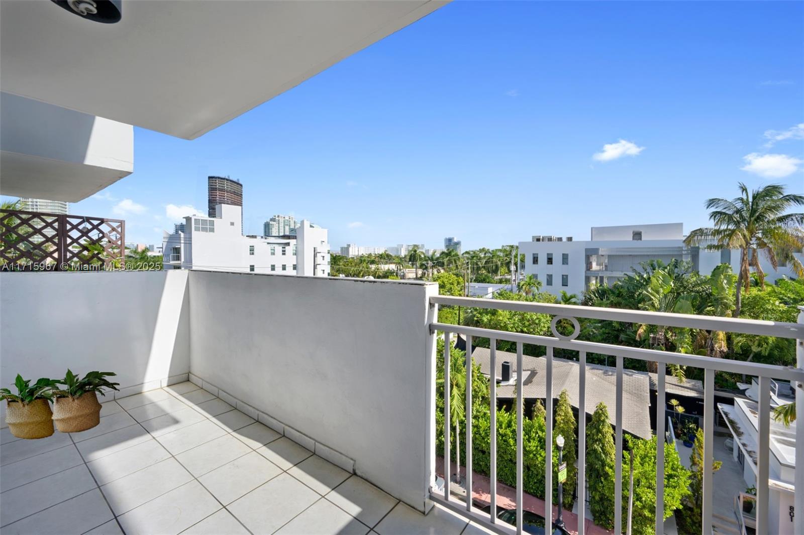 360 Meridian Ave # 5D