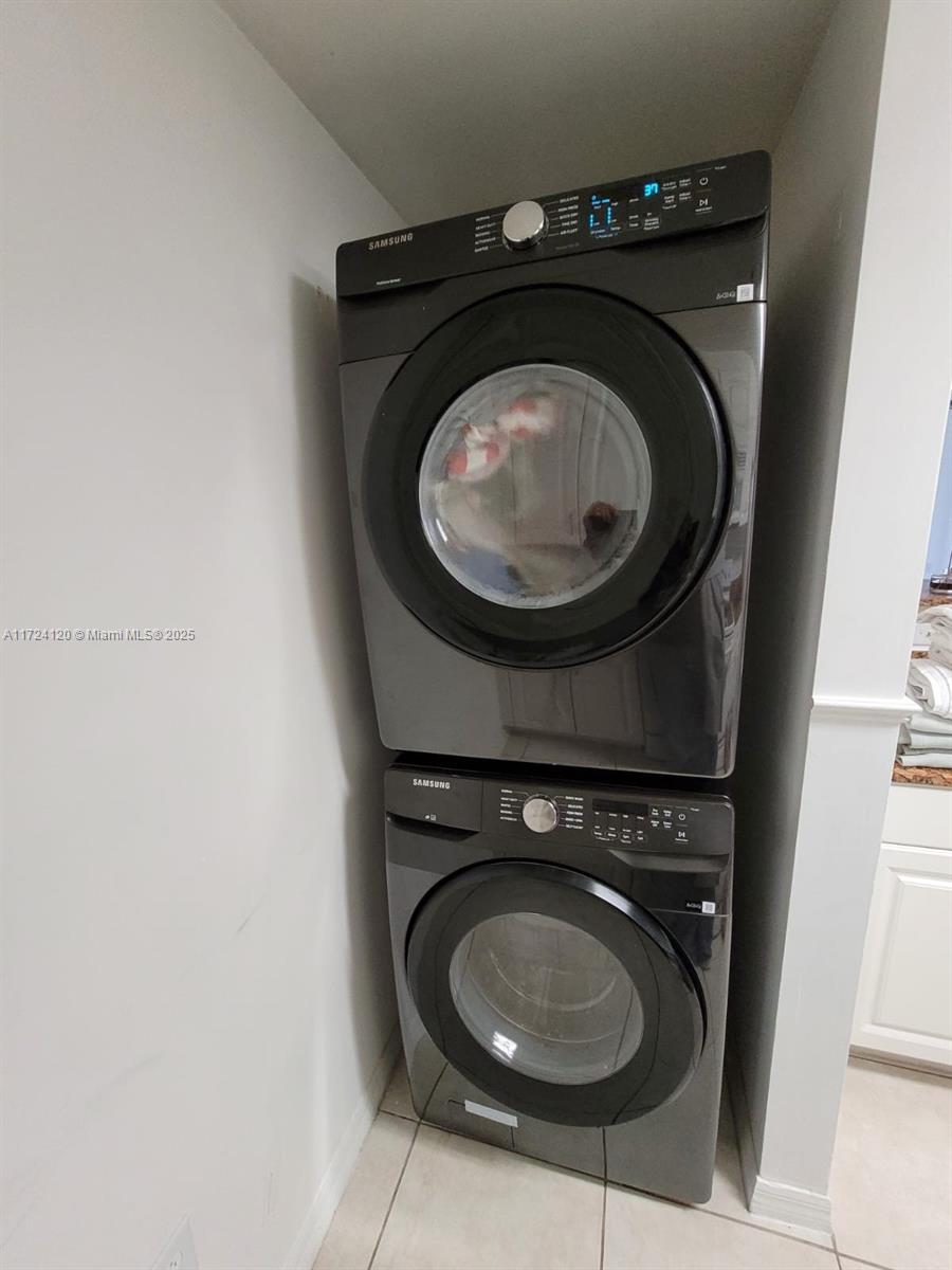 215 SW 42nd Ave # 611