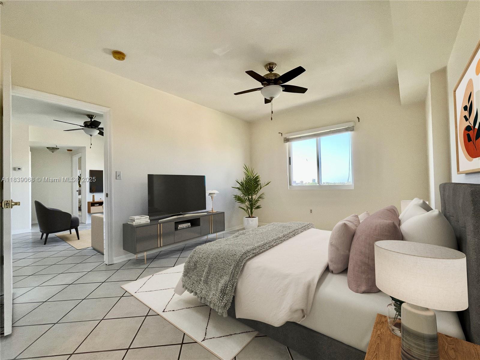 3500 Coral Way # 913