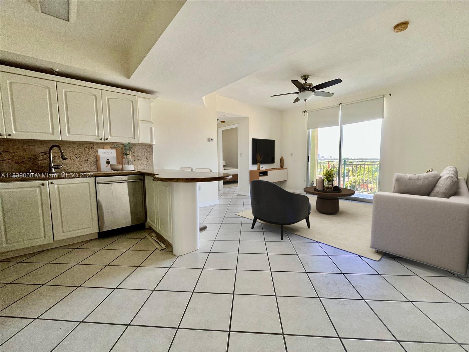 3500 Coral Way # 913
