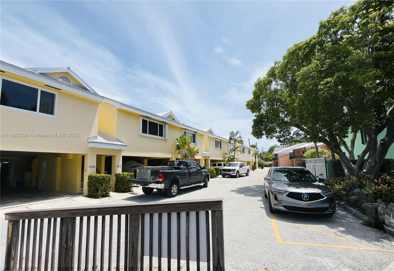 98282 Windward Ave # 2