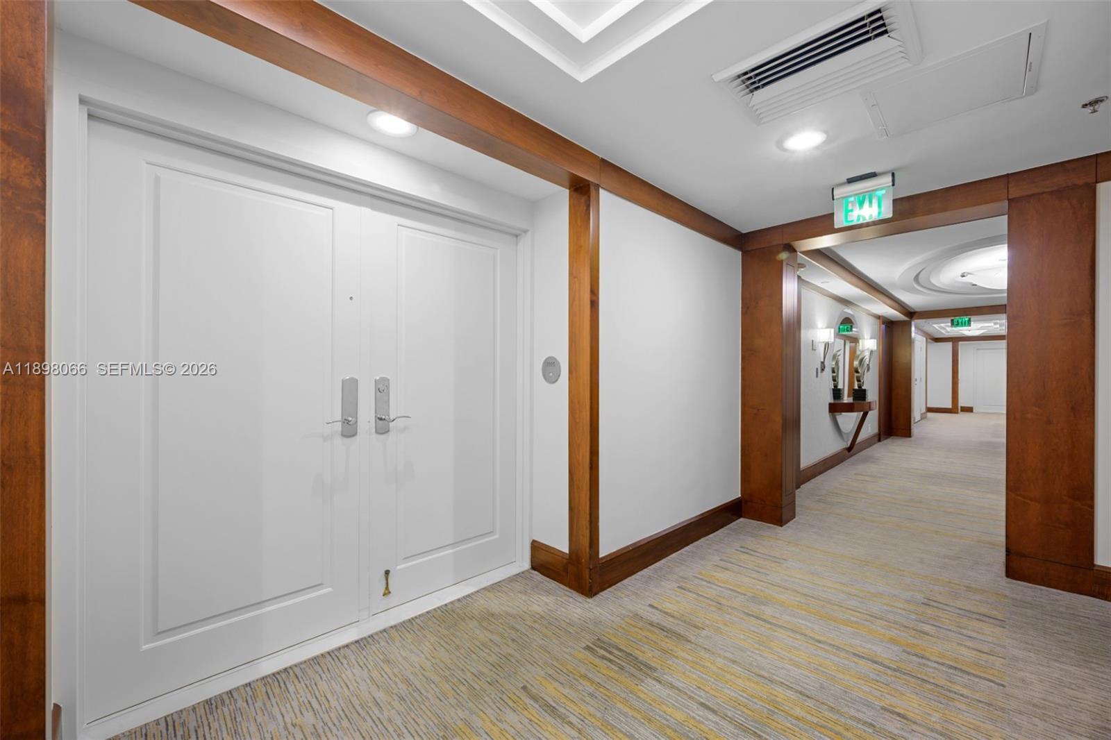 1581 Brickell Ave # 2005