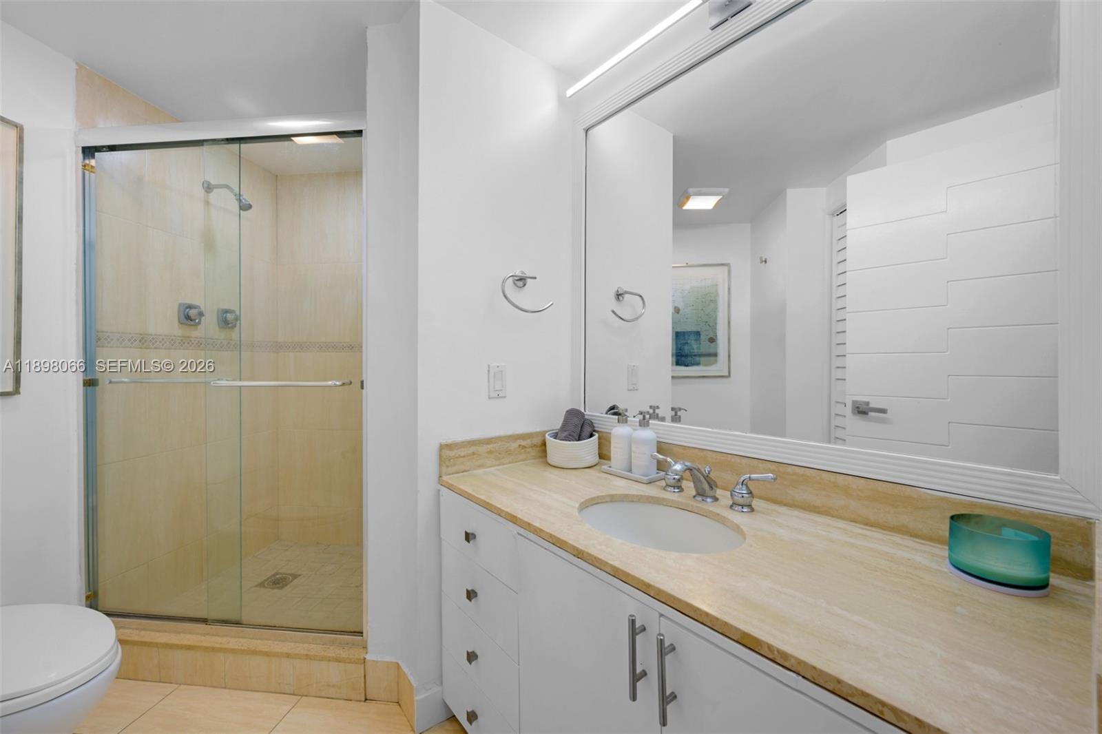 1581 Brickell Ave # 2005