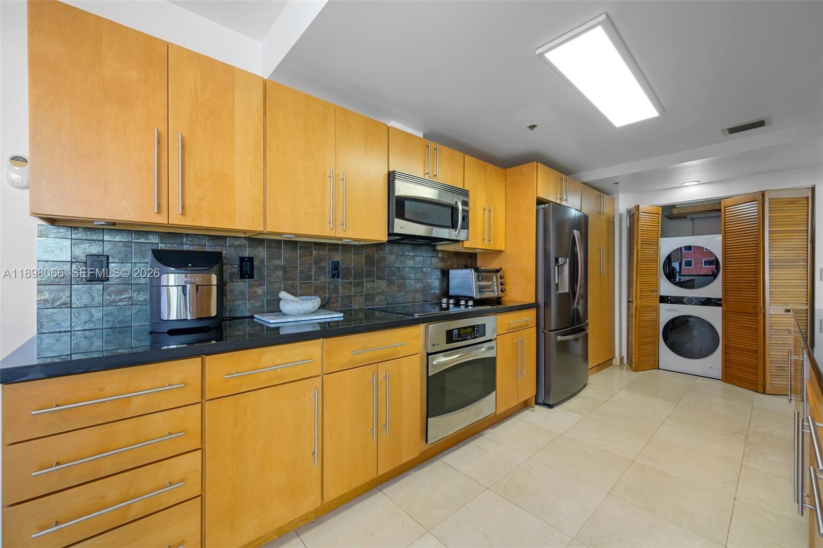 1581 Brickell Ave # 2005