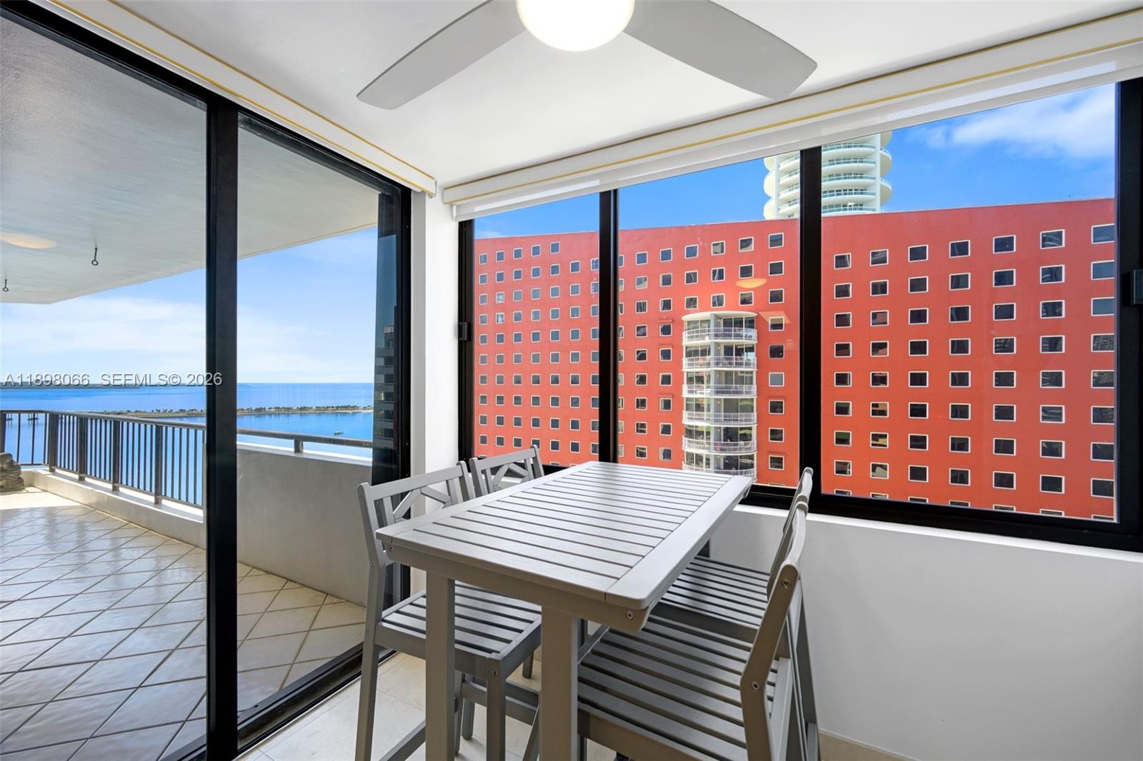 1581 Brickell Ave # 2005