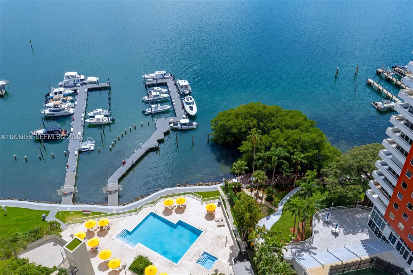 1581 Brickell Ave # 2005