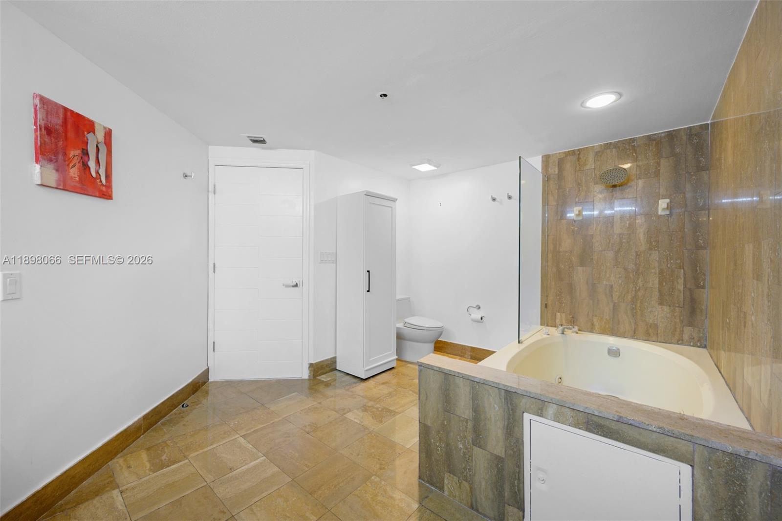 1581 Brickell Ave # 2005