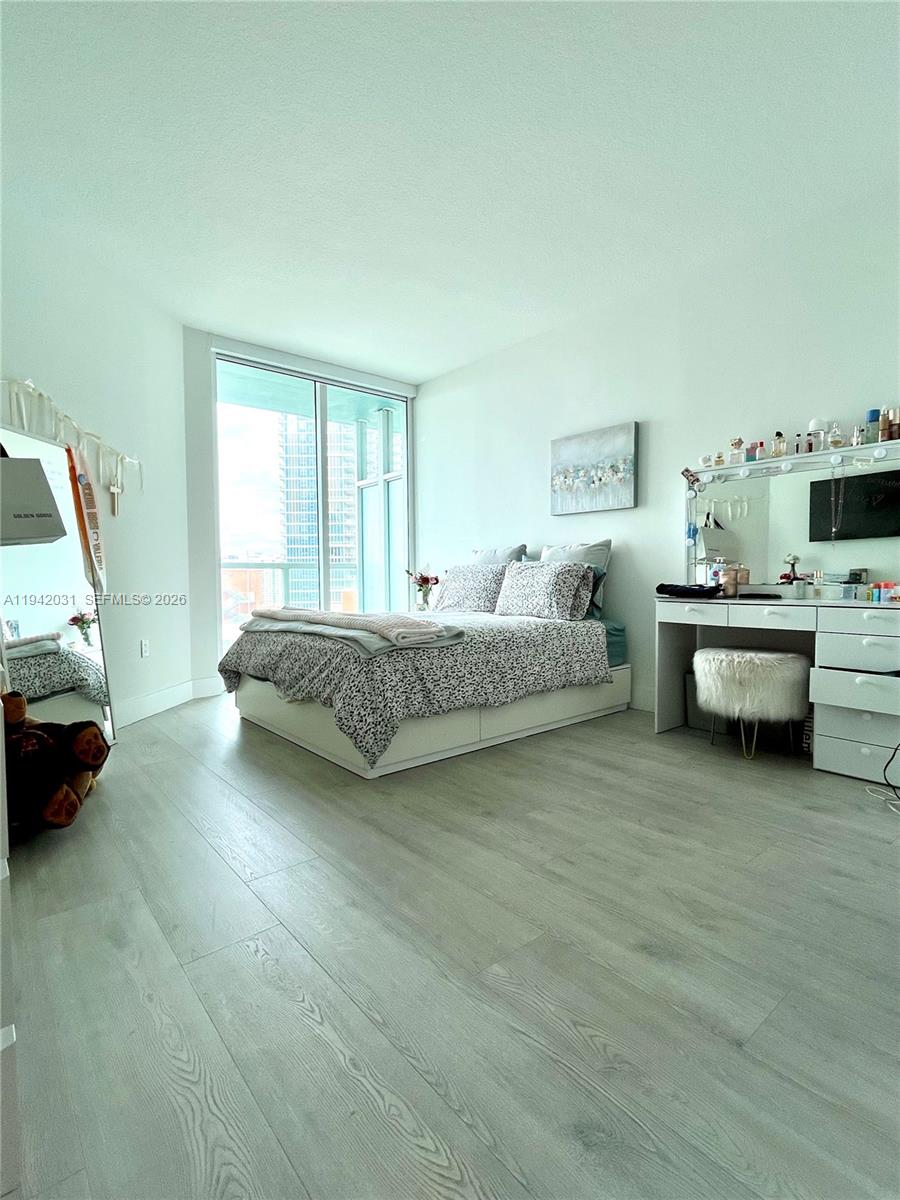 1900 N Bayshore Dr # 1714