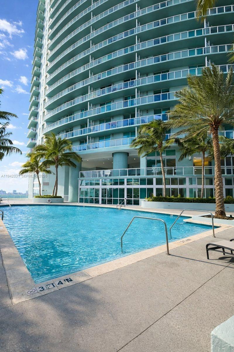 1900 N Bayshore Dr # 1714