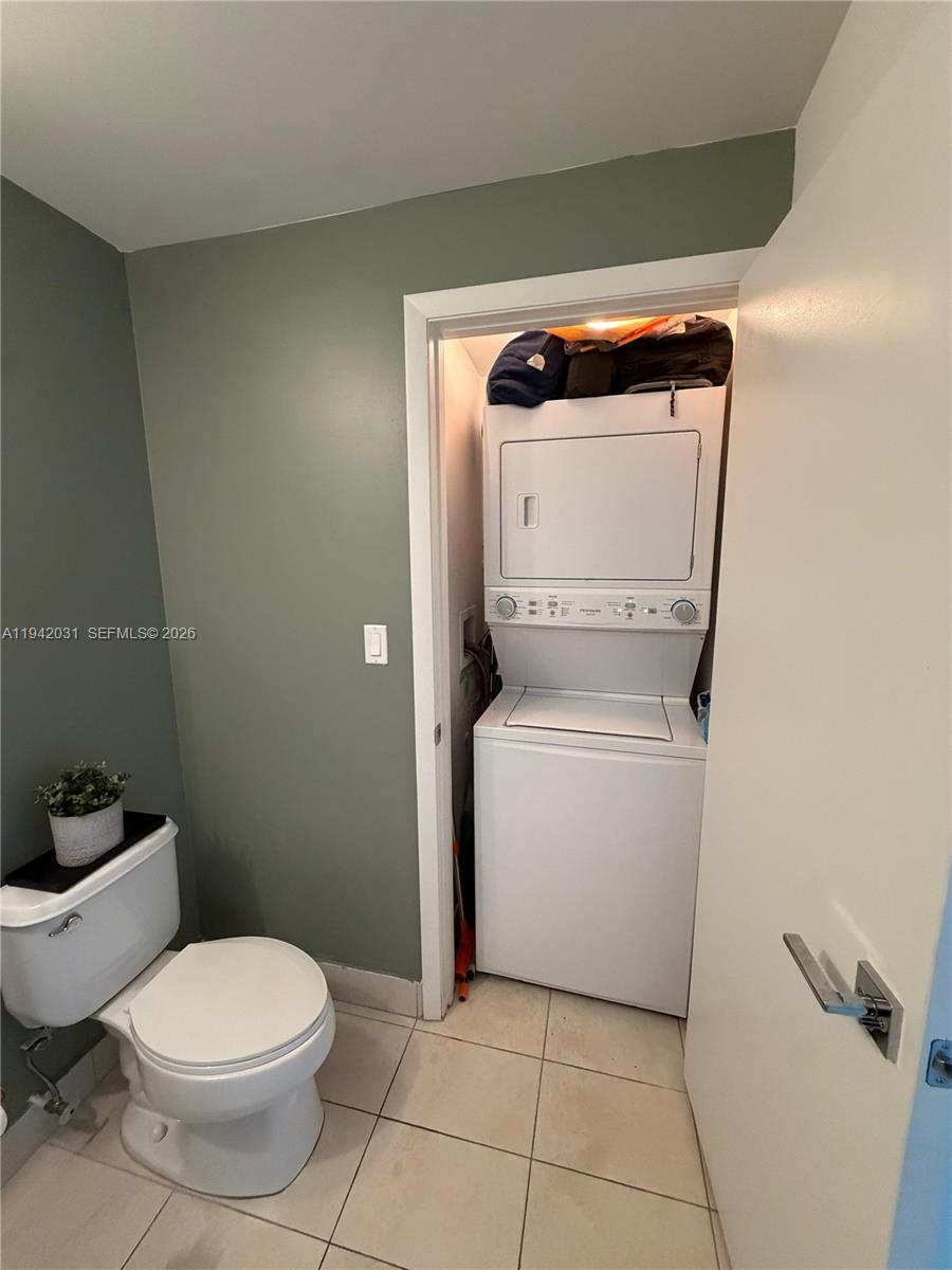 1900 N Bayshore Dr # 1714