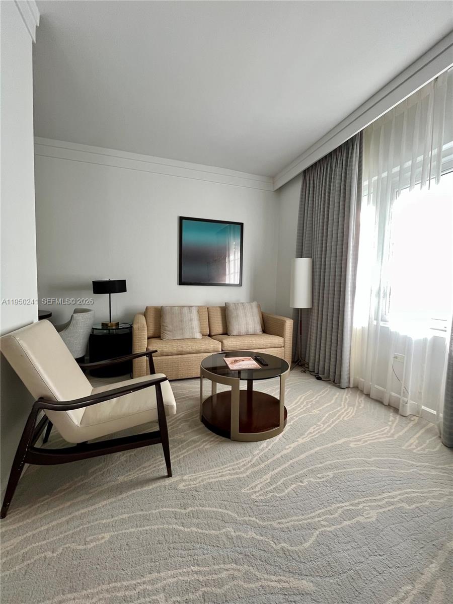 4391 Collins Ave # 419