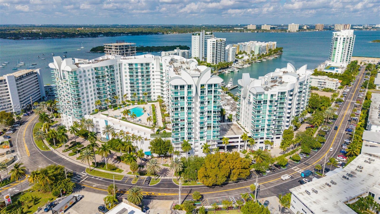 7910 Harbor Island Dr # 402