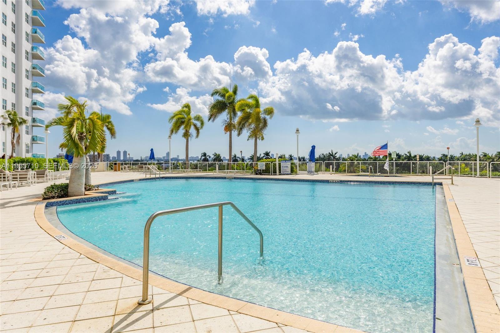 7910 Harbor Island Dr # 402