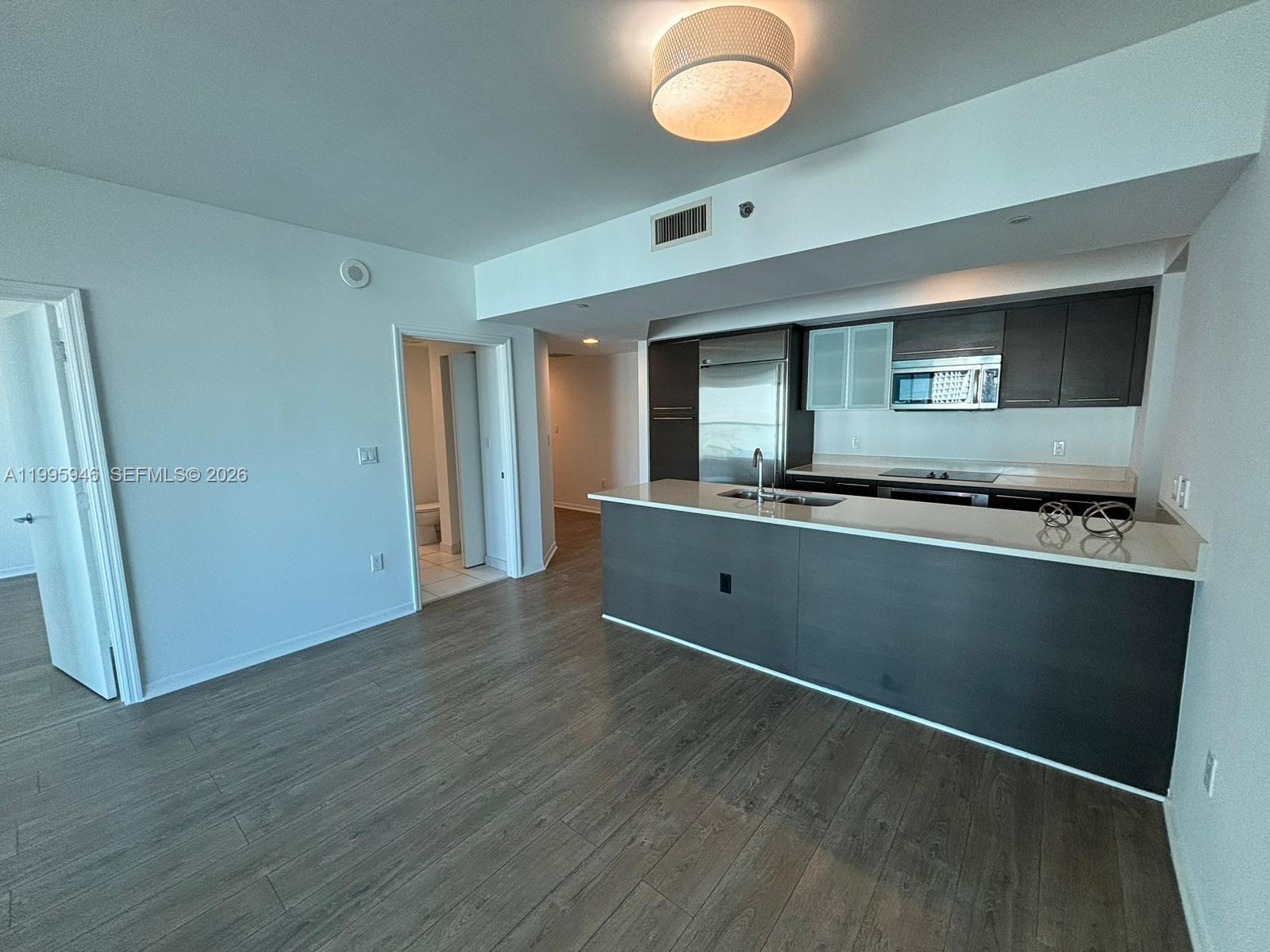 55 SE 6th St # 2005