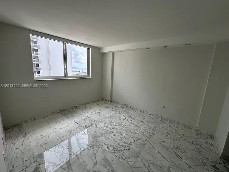 345 Ocean Dr # 519