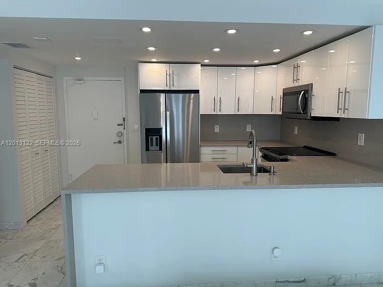 345 Ocean Dr # 519