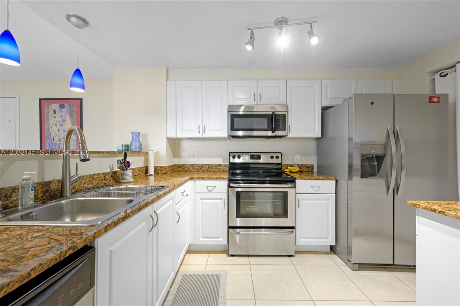 215 SW 42nd Ave # 708