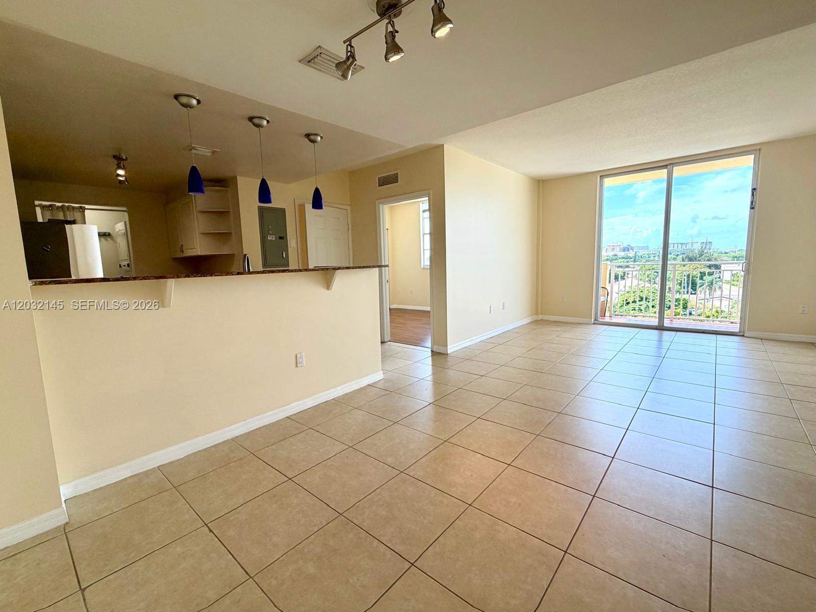 215 SW 42nd Ave # 708