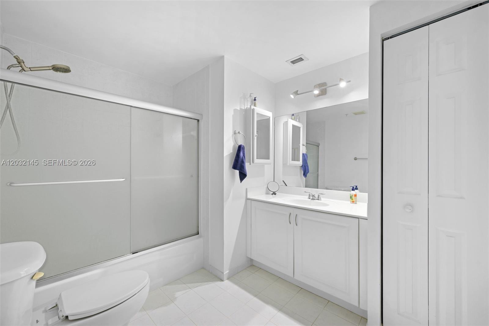 215 SW 42nd Ave # 708
