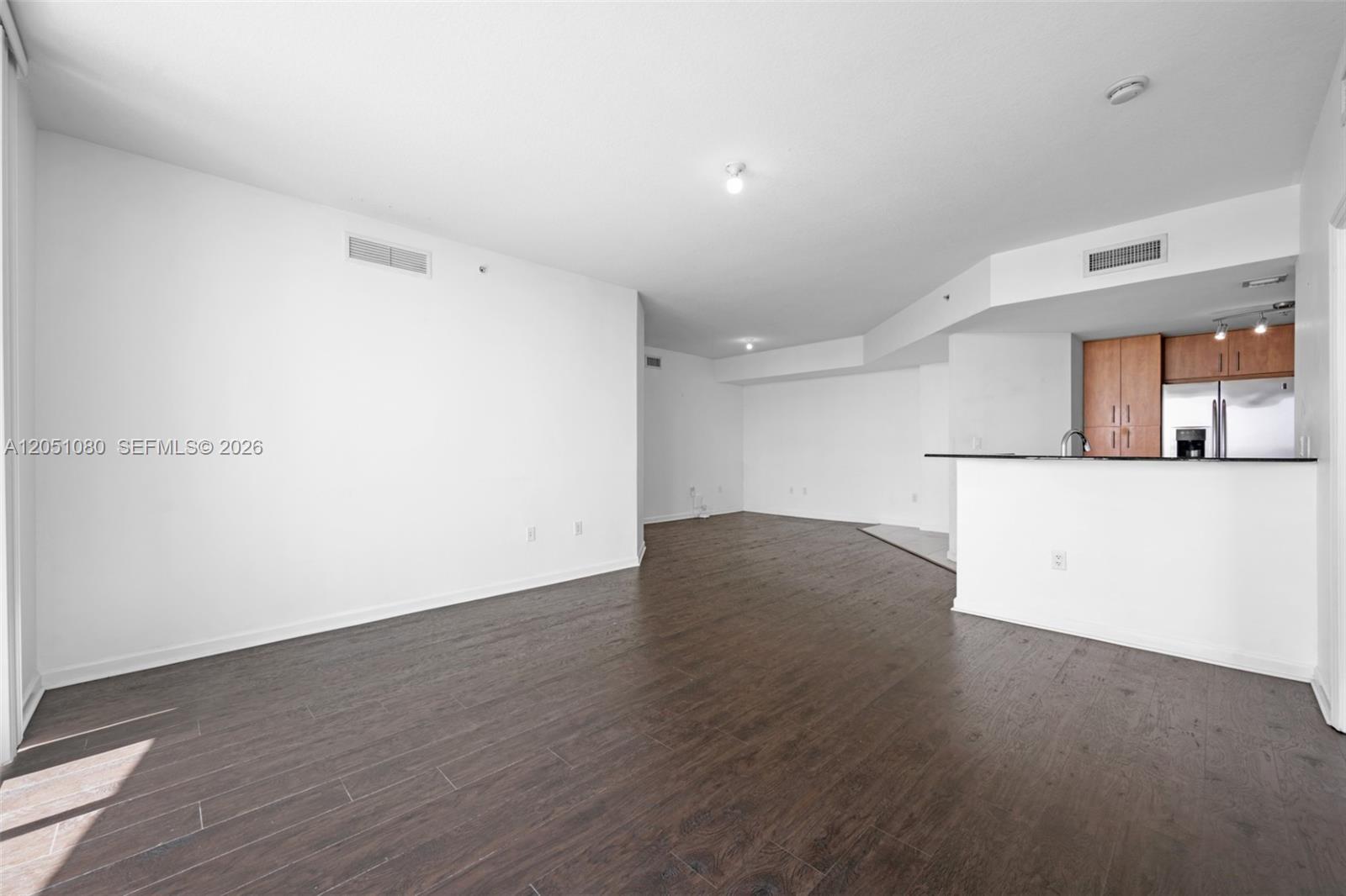 7910 Harbor Island Dr # 402