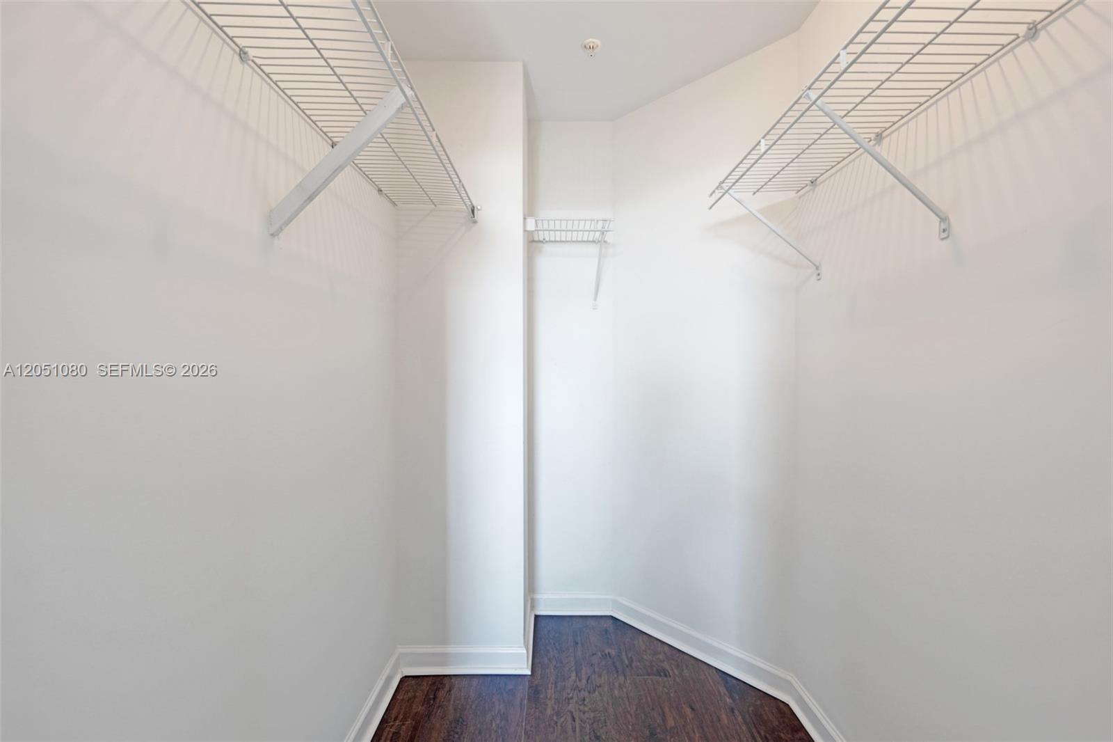 7910 Harbor Island Dr # 402
