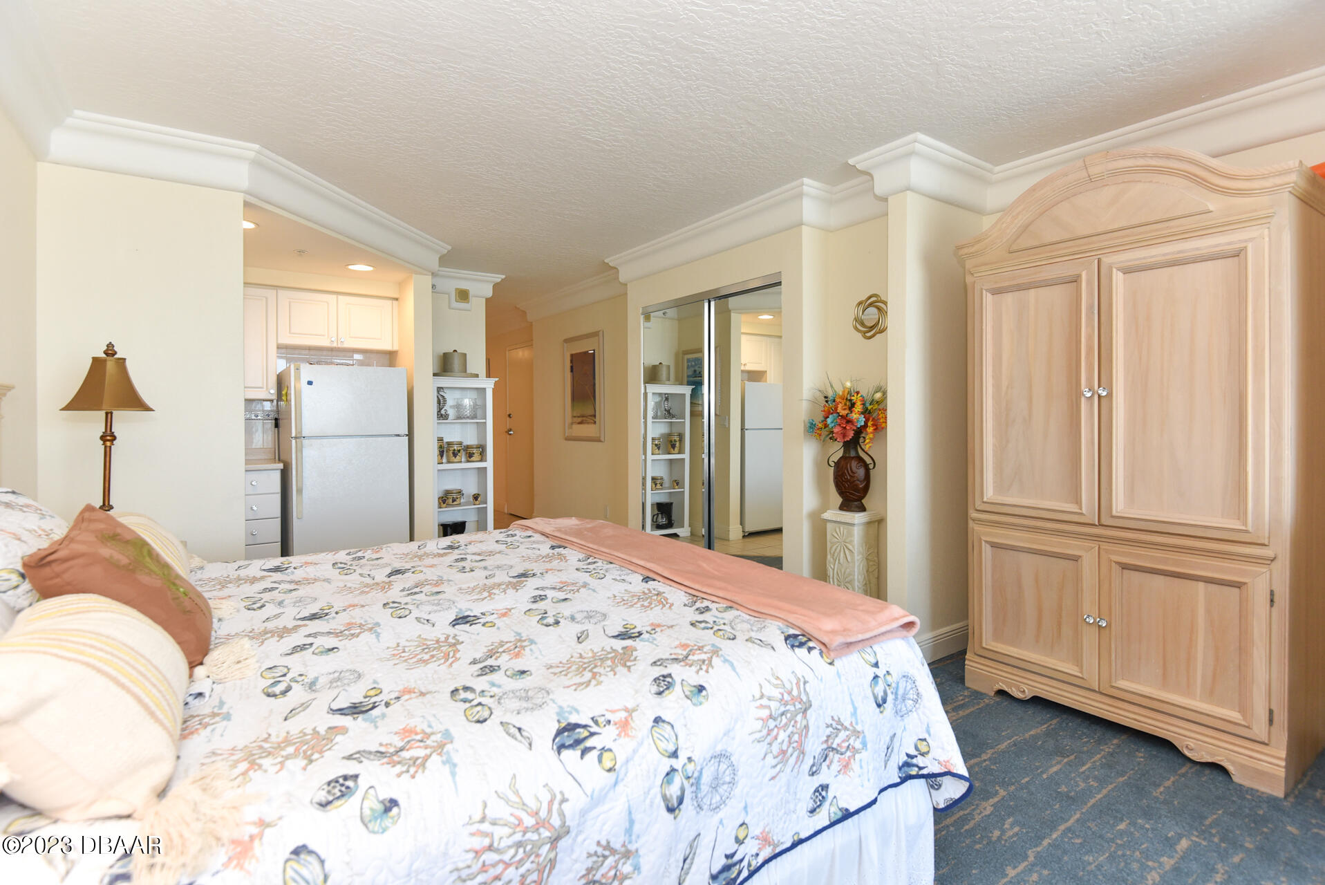 2700 N Atlantic Avenue, 250