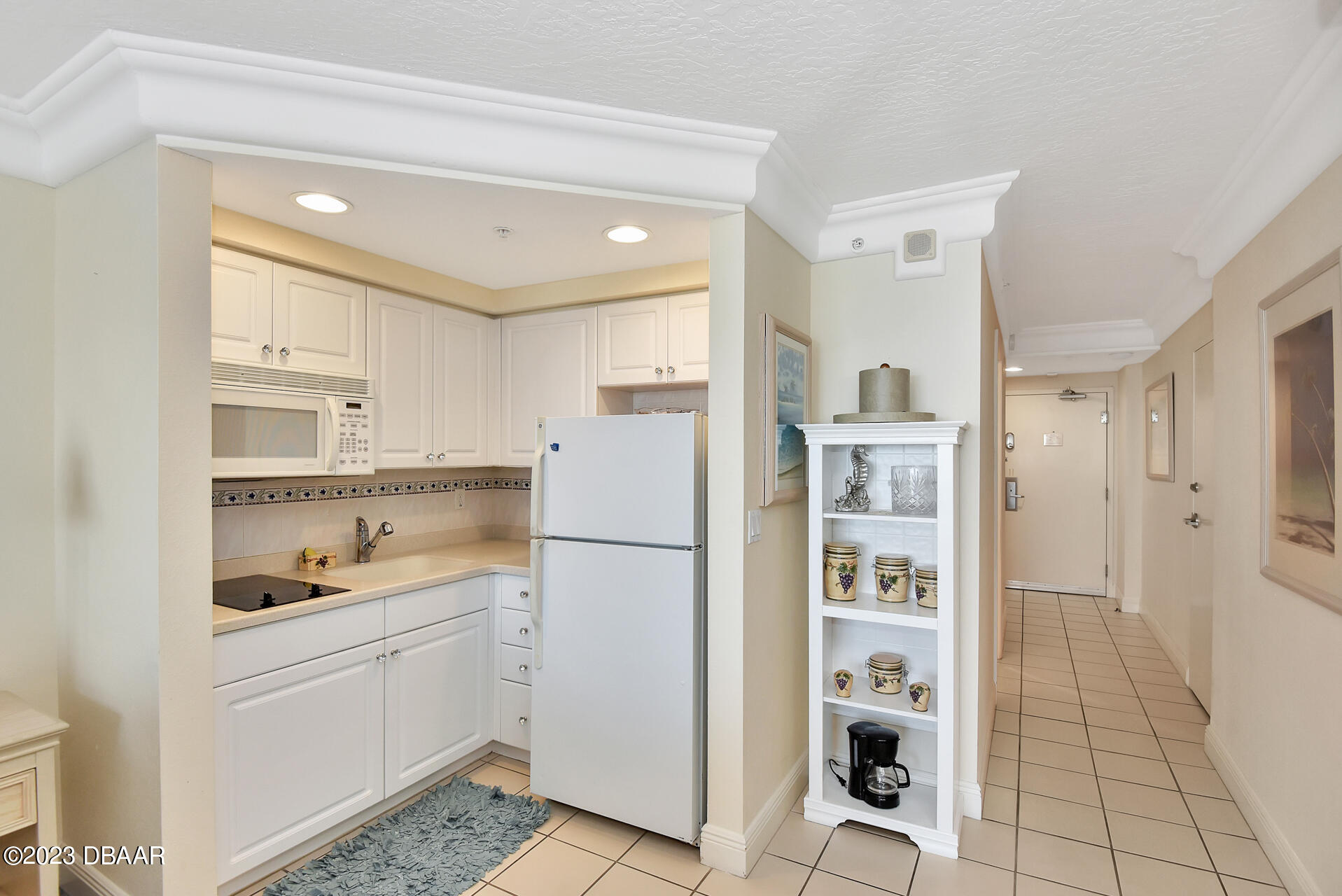 2700 N Atlantic Avenue, 250