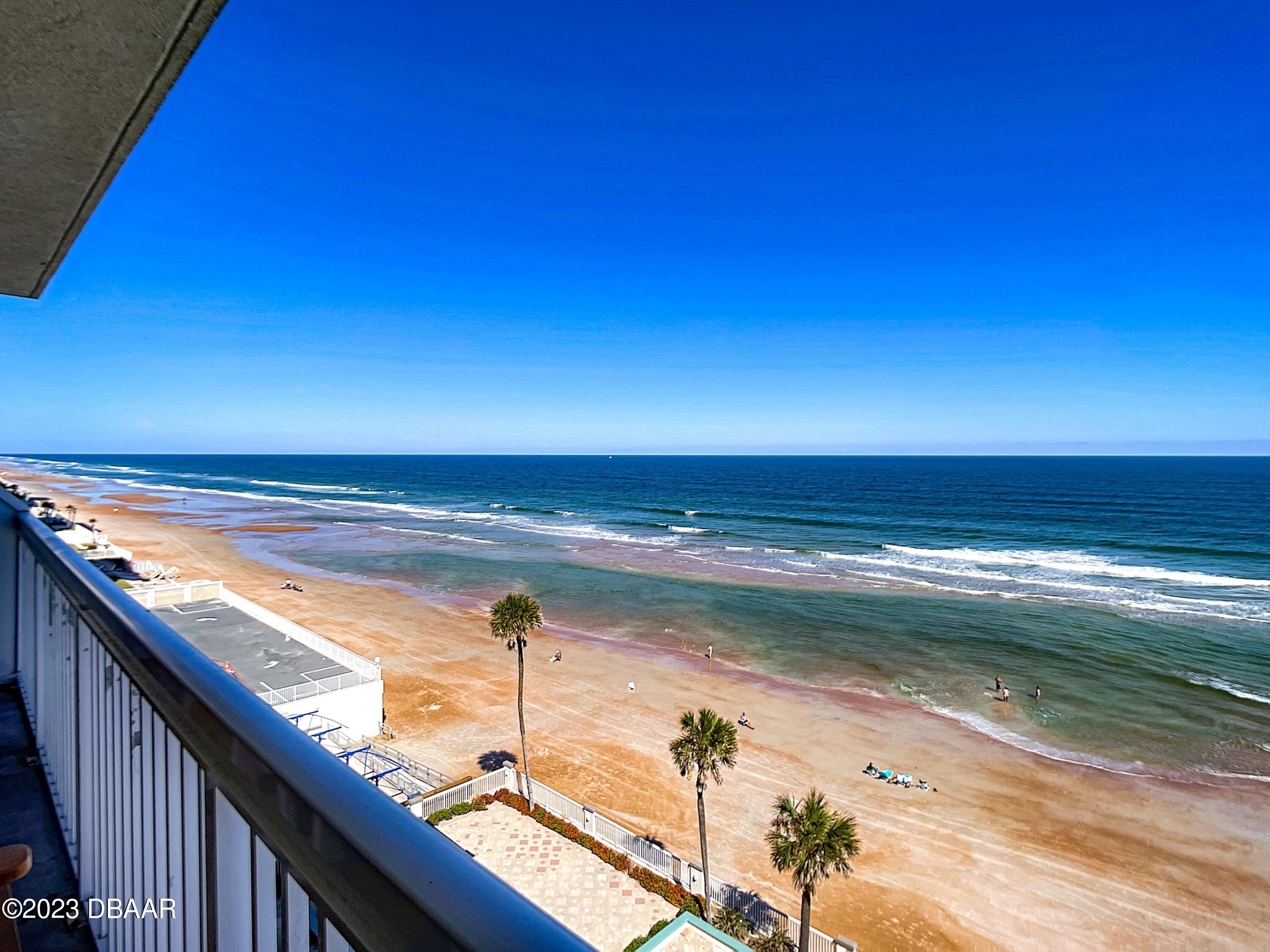 2700 N Atlantic Avenue, 713