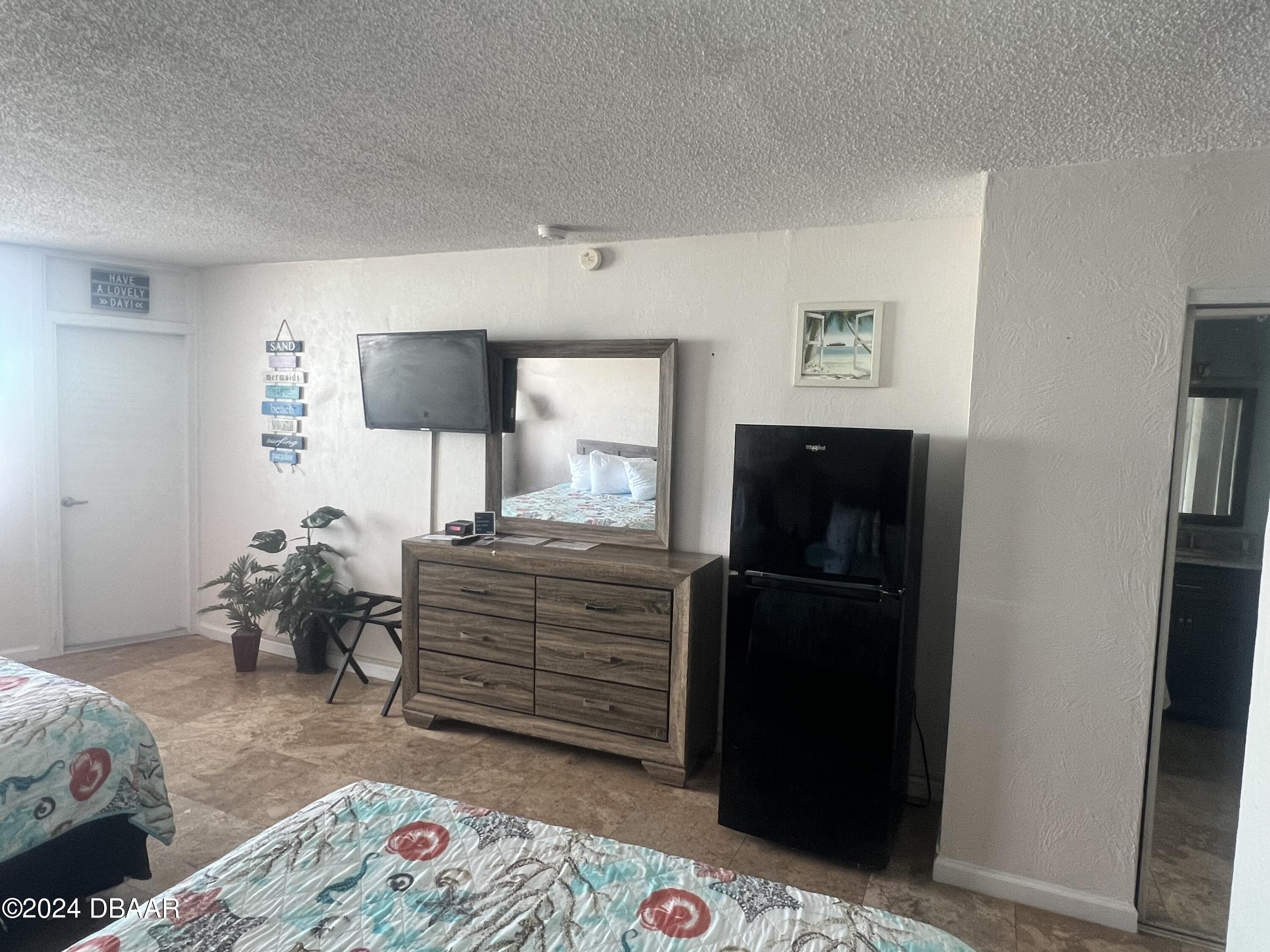 313 S Atlantic Avenue, 5140