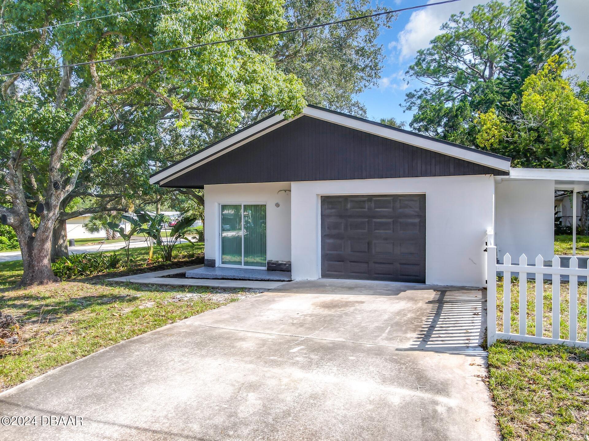 400 S Ridgewood Avenue