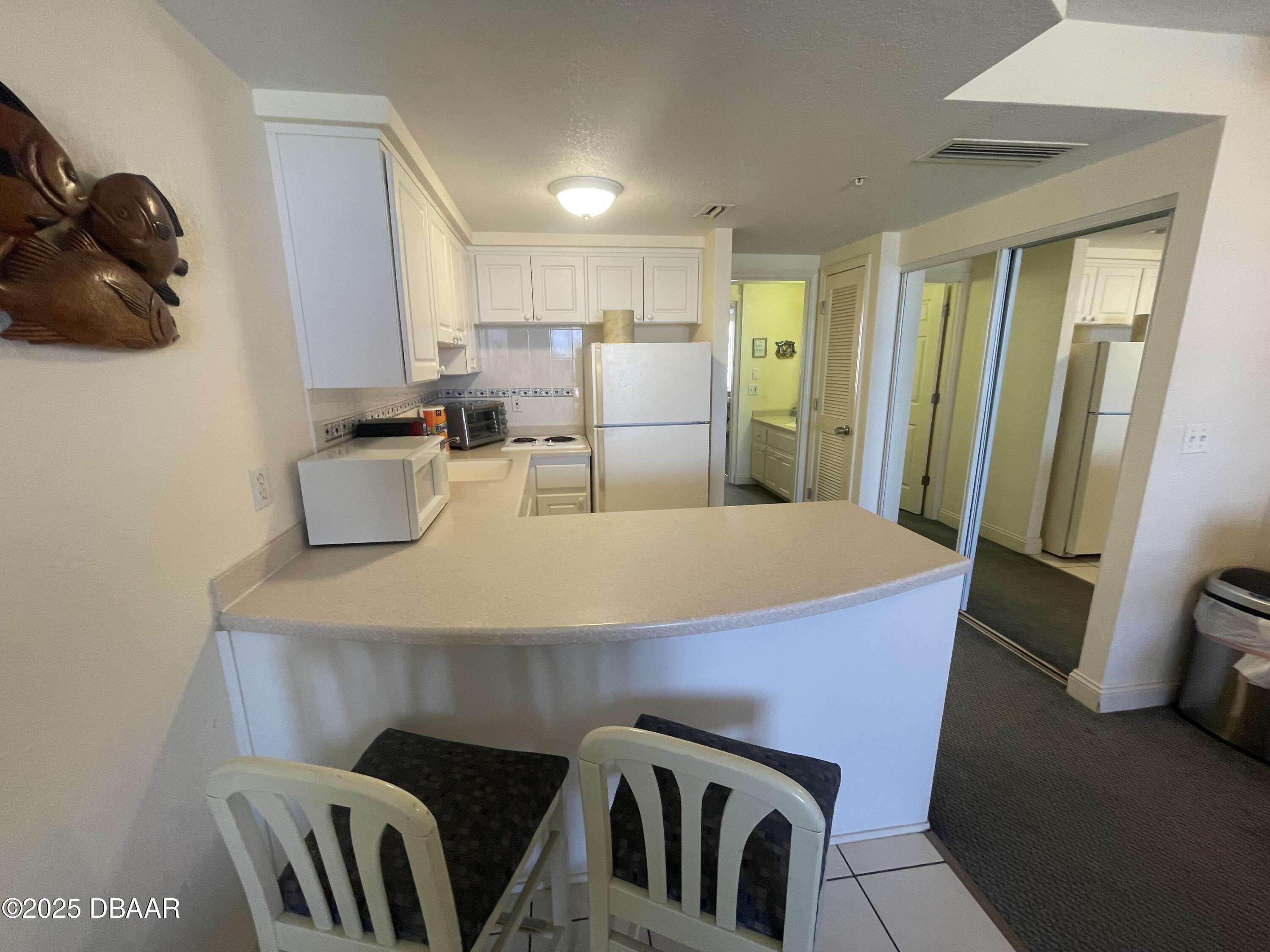 2700 N Atlantic Avenue, 203