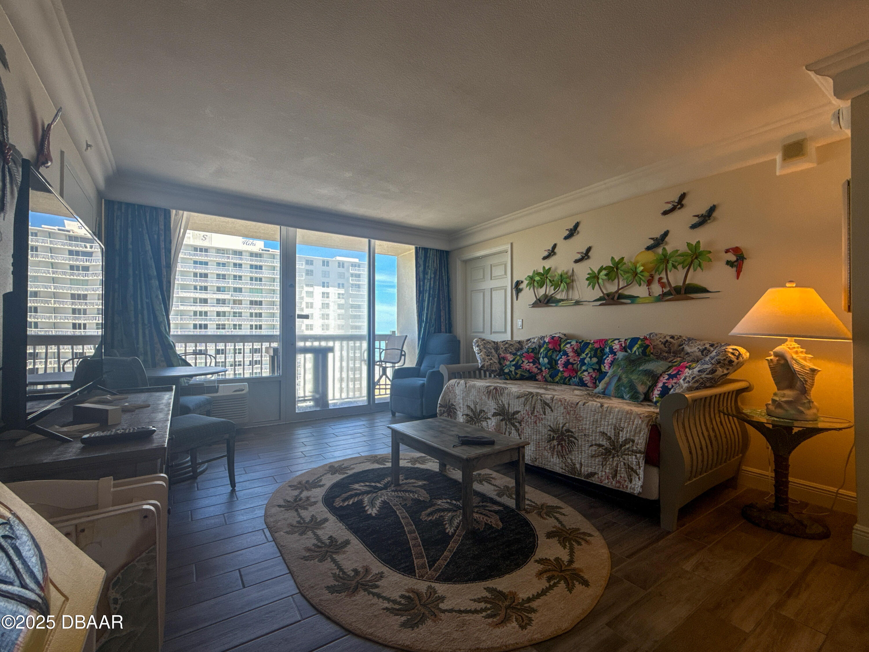 2700 N Atlantic Avenue, 1017