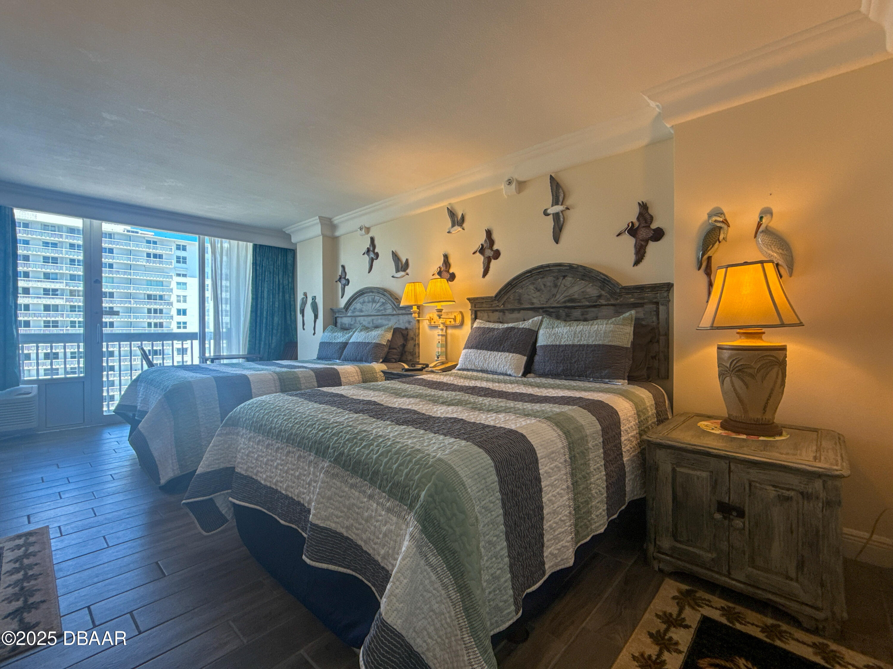 2700 N Atlantic Avenue, 1017