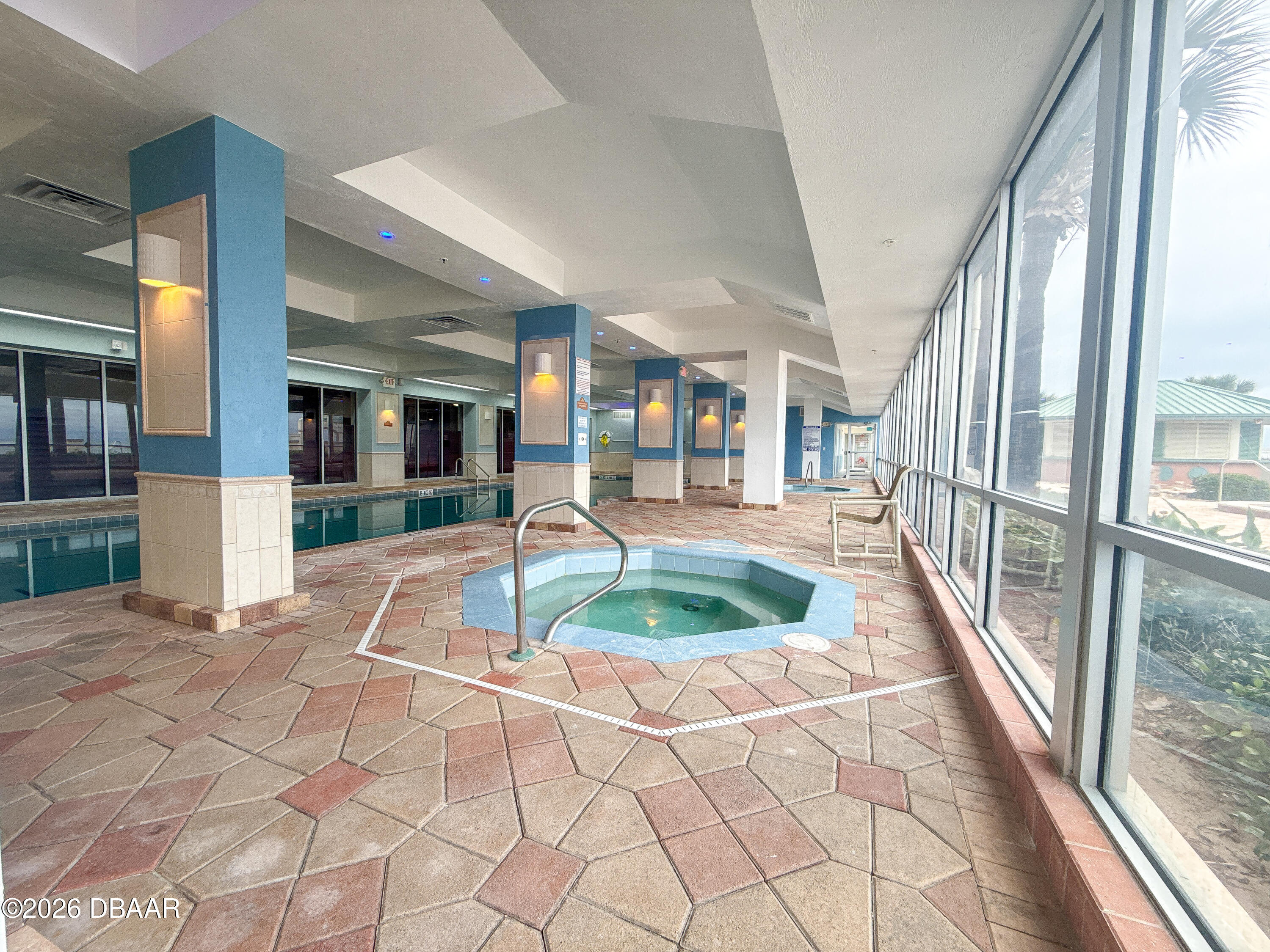 2700 N Atlantic Avenue, 452