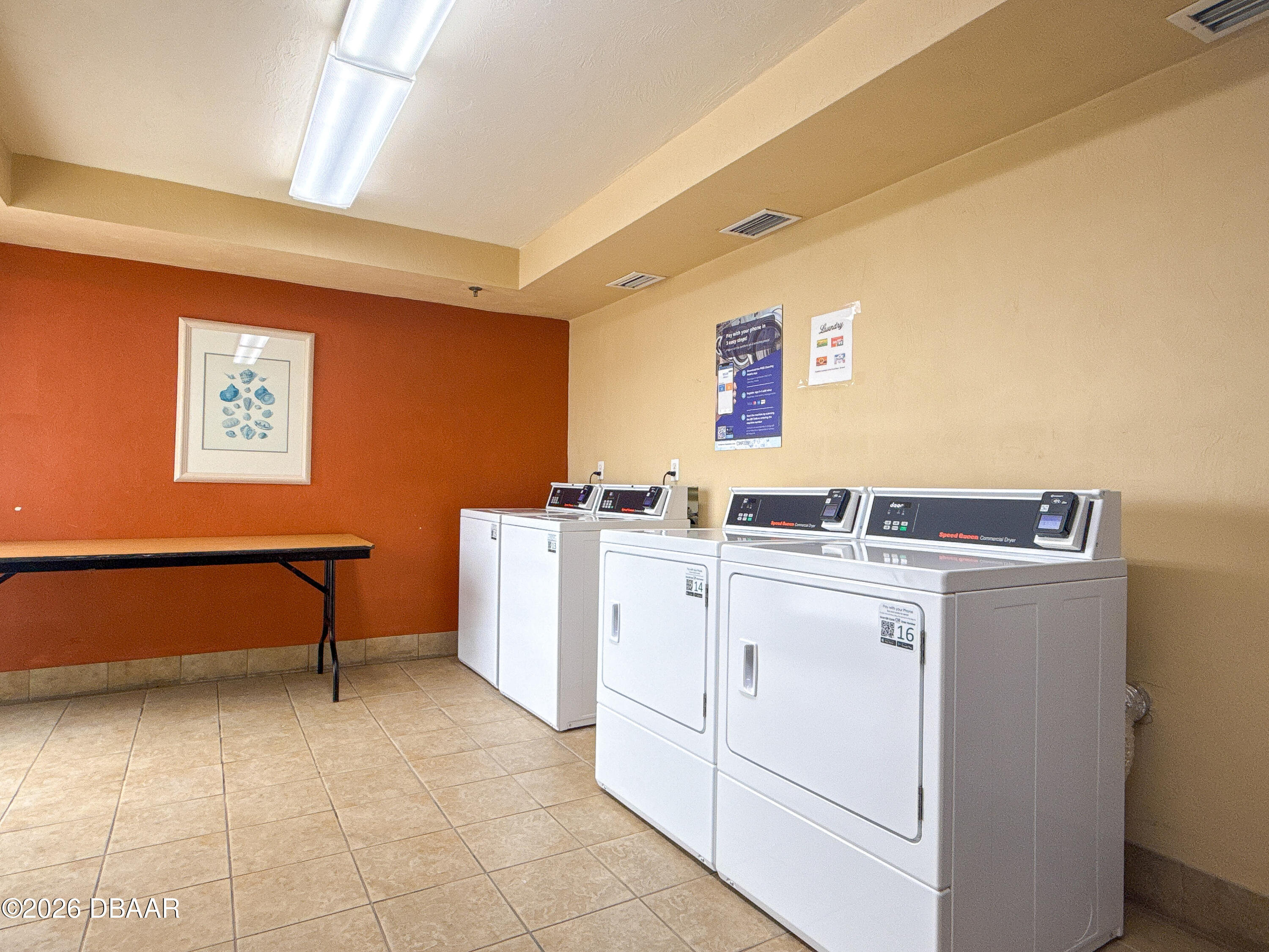 2700 N Atlantic Avenue, 452