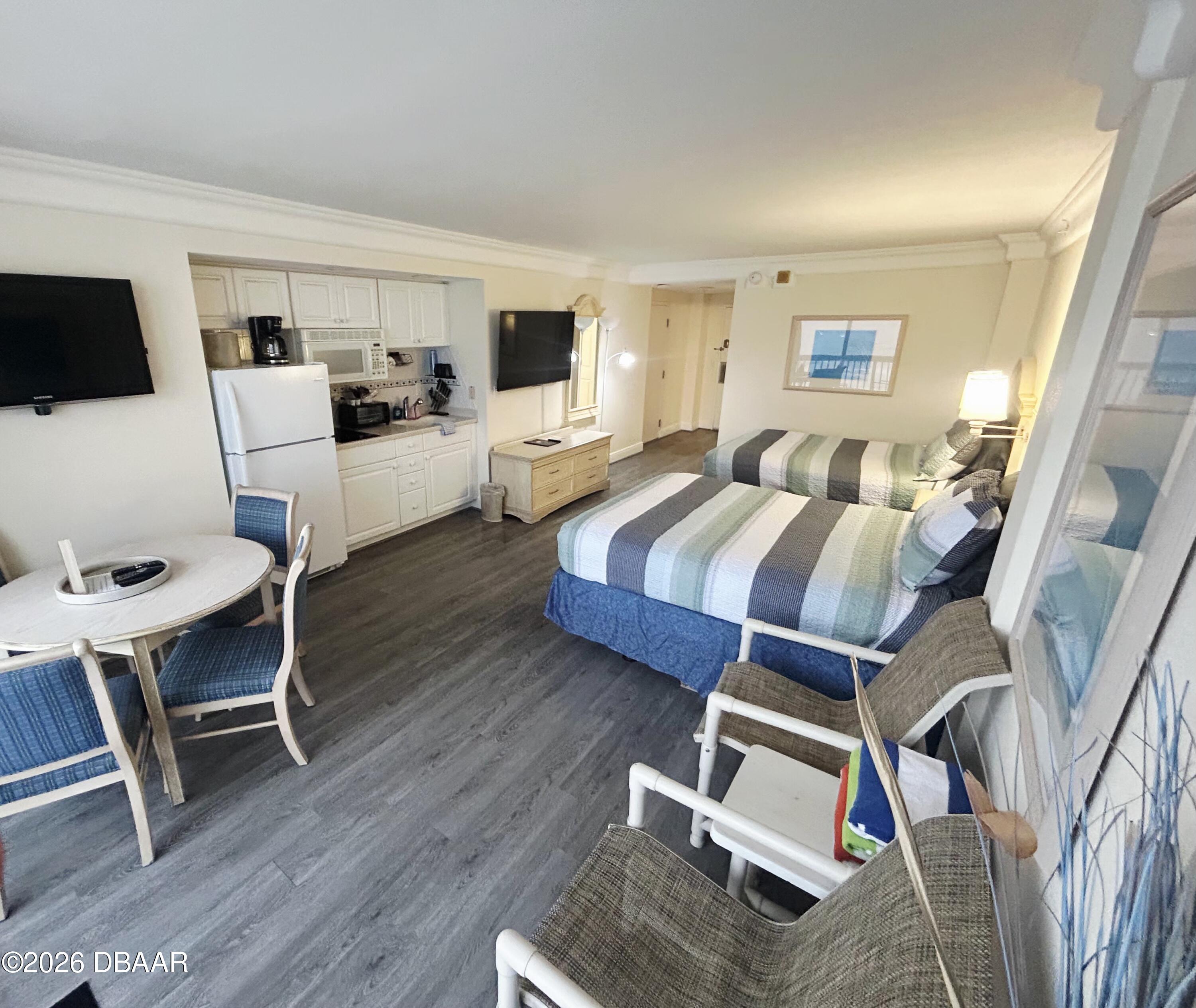 2700 N Atlantic Avenue 711