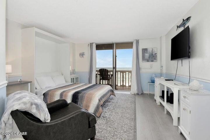 1575 Ocean Shore Boulevard 304