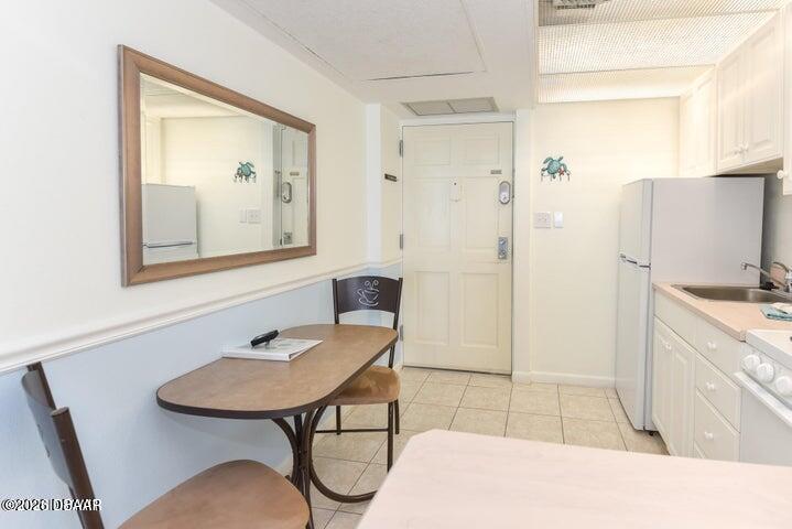 1575 Ocean Shore Boulevard 304